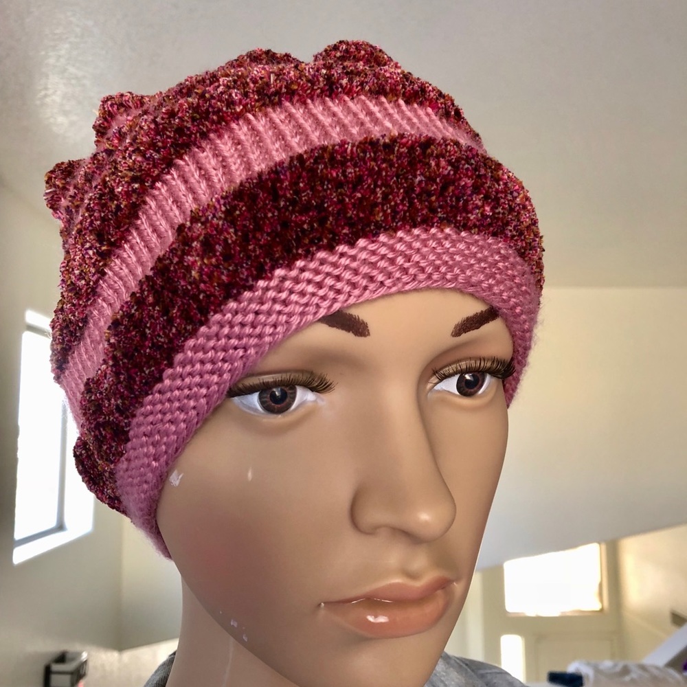 Handmade bini with pony tail hole